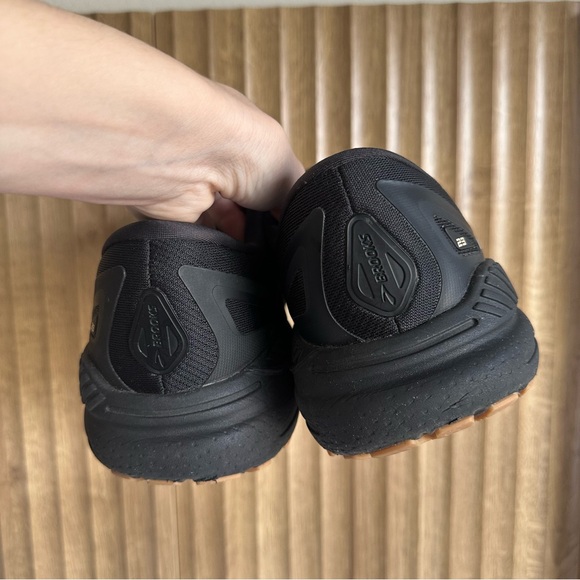 BROOKS Adrenaline GTS 23 Black Running Shoe Sneakers - Picture 6 of 6